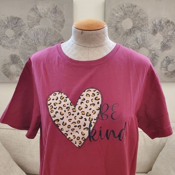 Teedino 'Be Kind ' Crewneck Tee sz XL - Picture 2 of 9